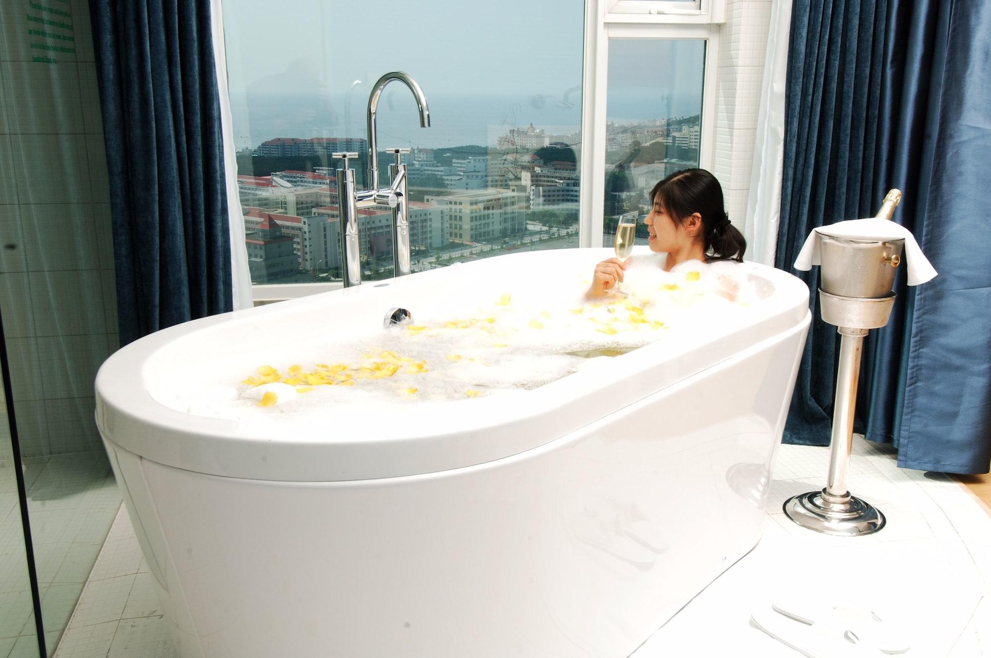 Weihai Haiyue Jianguo Hotel Экстерьер фото