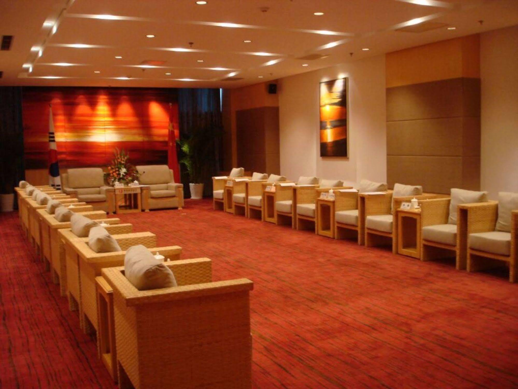 Weihai Haiyue Jianguo Hotel Экстерьер фото